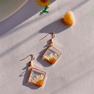 Handmade Daisy Earrings